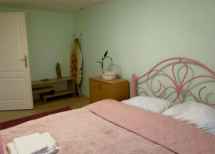 Car * クラグイェヴァツ