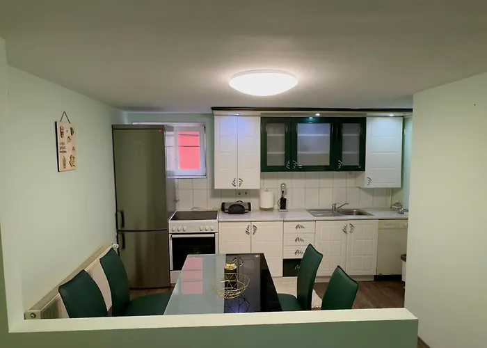 Car クラグイェヴァツ